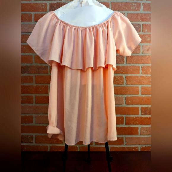 Rue 21 Pink blouse - Picture 1 of 3